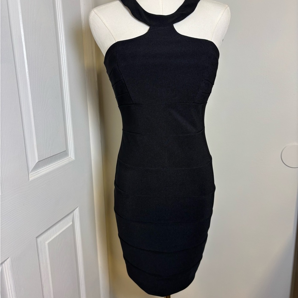 Elegant Black Sleeveless Dress